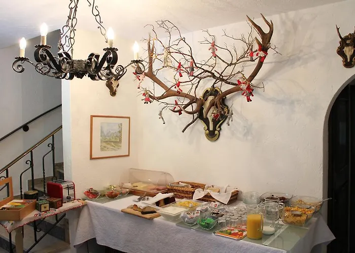 Jaga Hias Pensjonat 3*